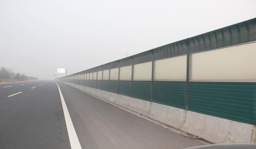 <a href=http://www.51caipu.com.cn/news_article?news_id=141>聲屏障</a>