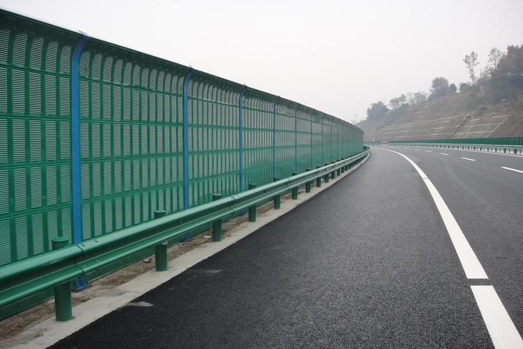 <a href=http://www.51caipu.com.cn/news_article?news_id=145>高速公路聲屏障廠家</a>